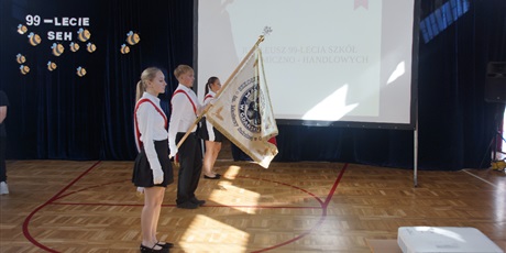 Powiększ grafikę: jubileusz-99-lecia-szkol-ekonomiczno-handlowych-637755.jpg