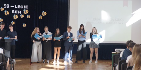 Powiększ grafikę: jubileusz-99-lecia-szkol-ekonomiczno-handlowych-637764.jpg