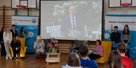 Powiększ grafikę: narodowe-czytanie-29-09-2025-641217.jpg