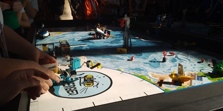 Powiększ grafikę: FIRST LEGO League Sezon 2025 „SUBMERGED”