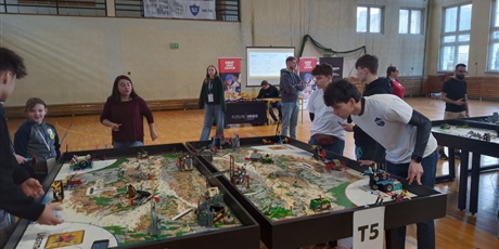 Powiększ grafikę: FIRST LEGO League Sezon 2026 „UNEARTHEAD”